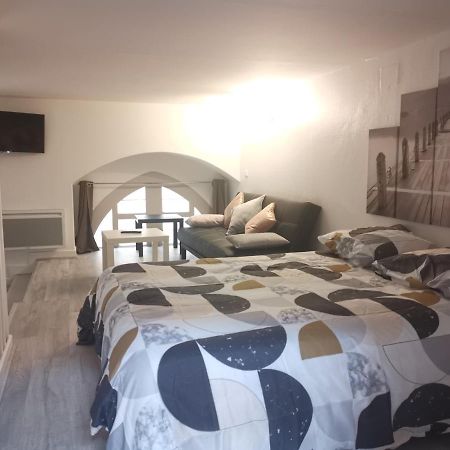 Beau Studio Renove Lumineux , Calme , Wifi Appartement Cahors Buitenkant foto