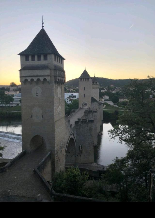 Beau Studio Renove Lumineux , Calme , Wifi Appartement Cahors Buitenkant foto